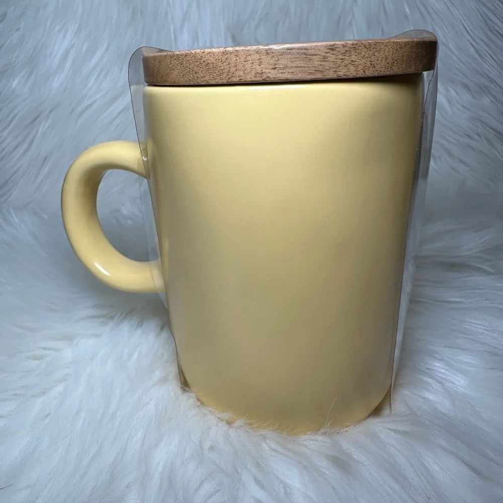 Rae Dunn Yellow Let’s Get Lost Mug with Wooden Lid/Coaster - Picture 2 of 4